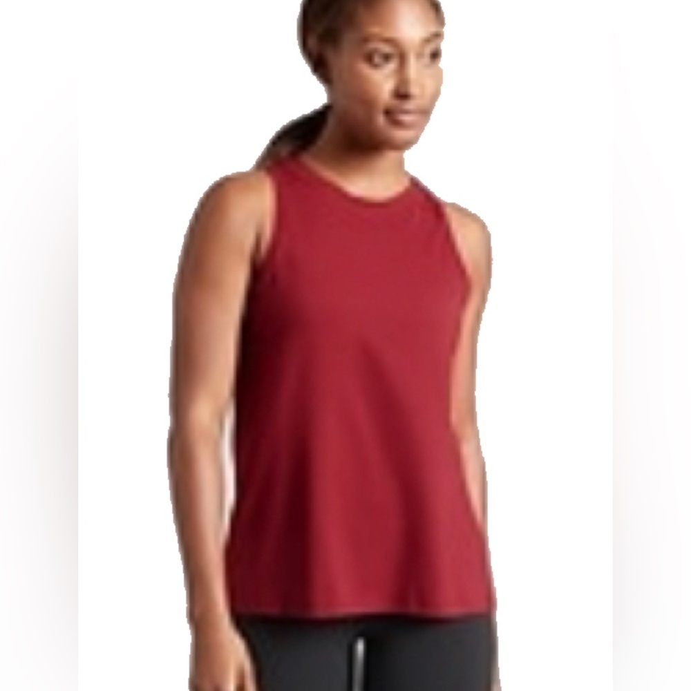 Athleta CYA tank in Berry sz medium